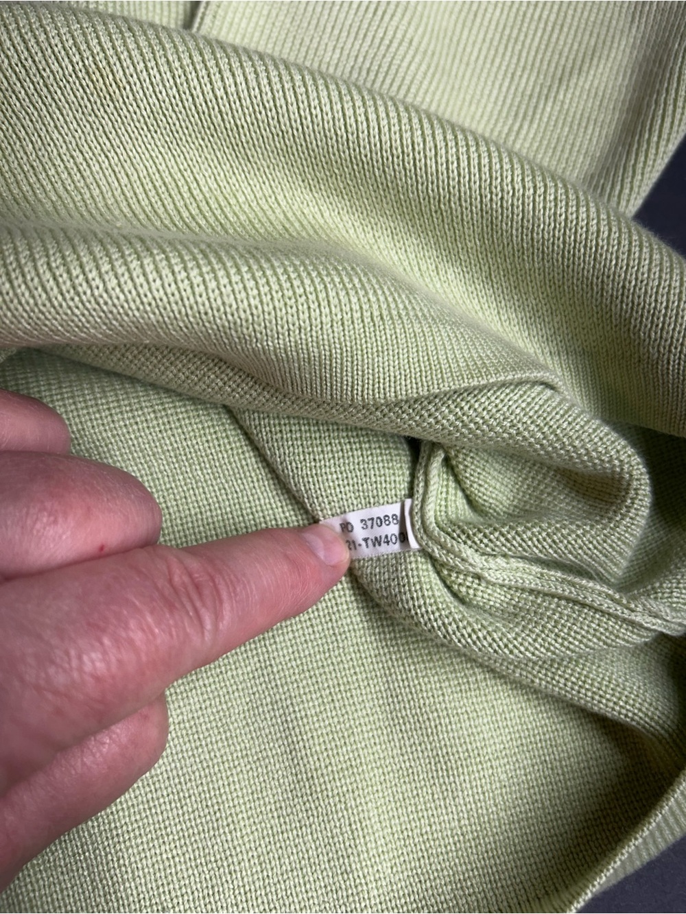 Tommy Bahama Pale Green Silk/Cotton V-Neck Cardigan Sweater - Picture 3 of 6